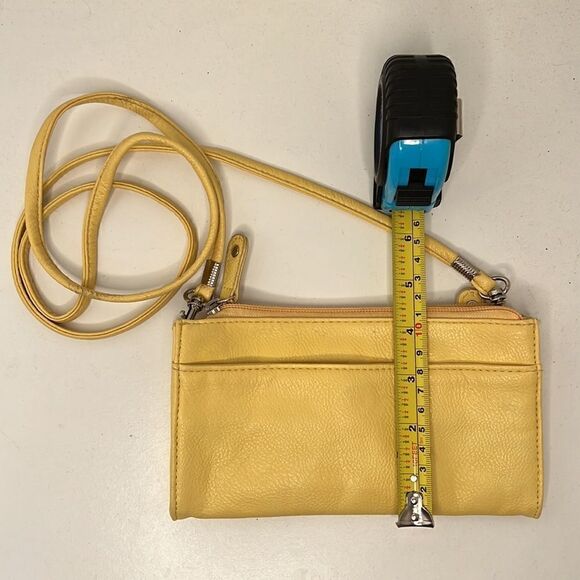 Follow Me Handbag - Picture 9 of 9